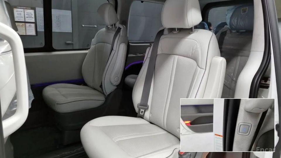 Hyundai Staria
