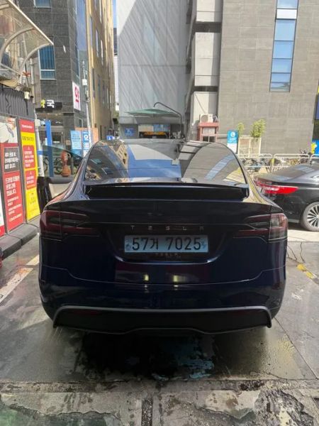 Tesla model-x