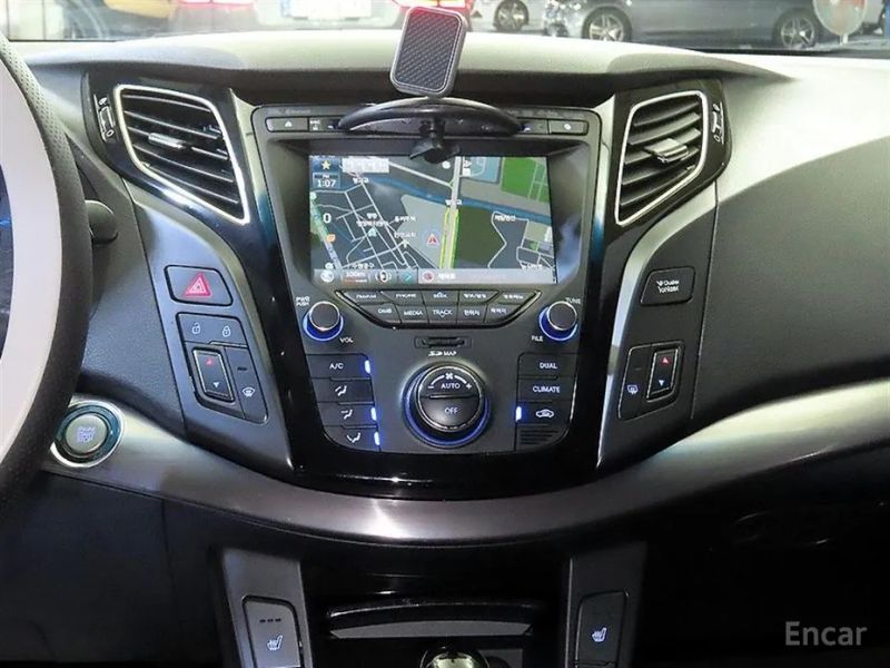 Hyundai I40