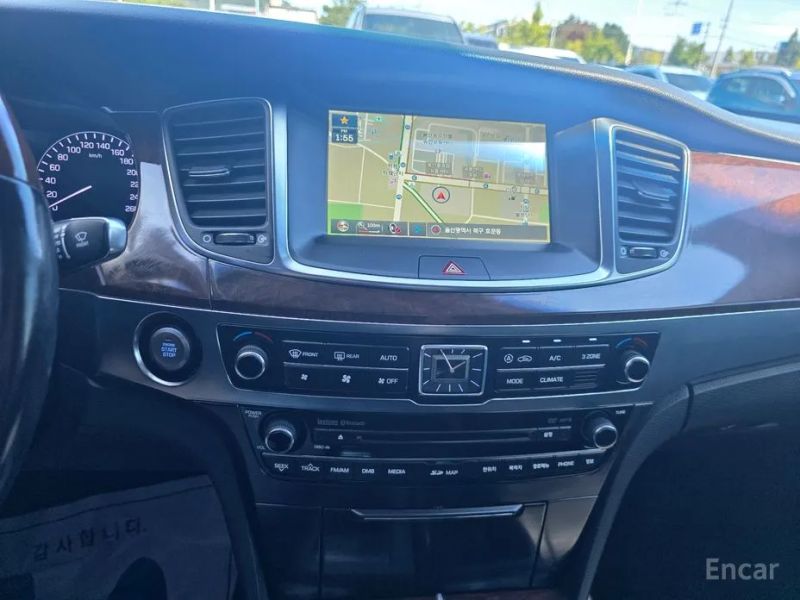 Hyundai Equus
