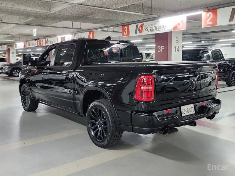 Dodge Ram Pick Up