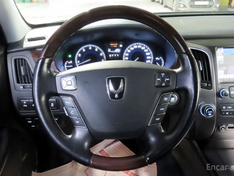 Hyundai Equus