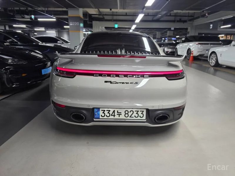 Porsche 911