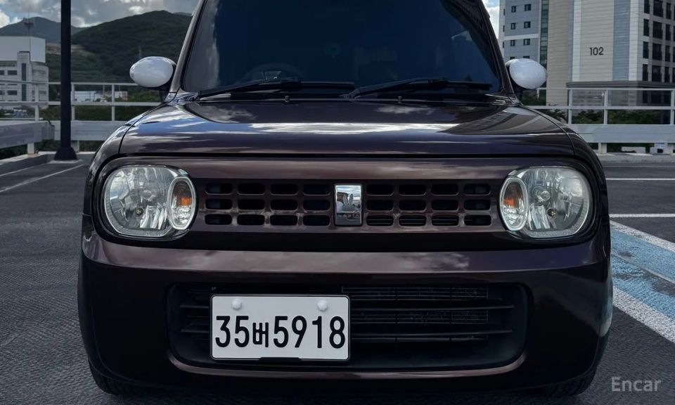 Suzuki Alto Lapin