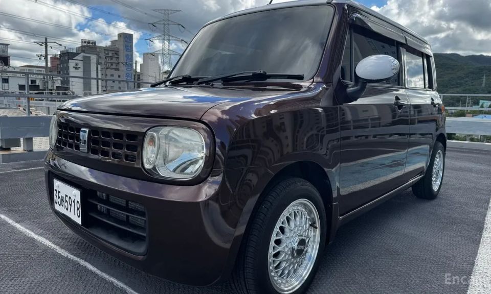 Suzuki Alto Lapin
