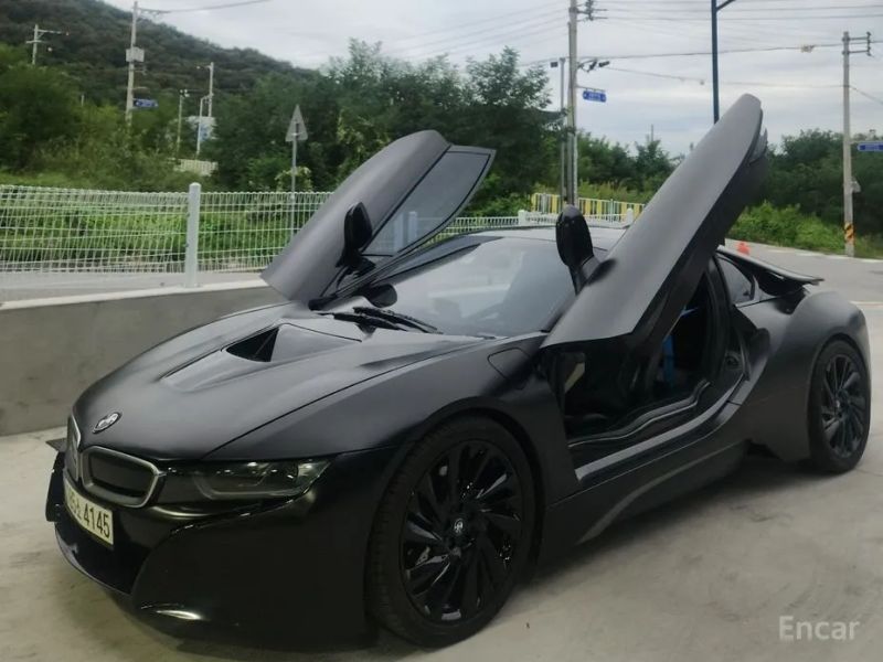 BMW I8