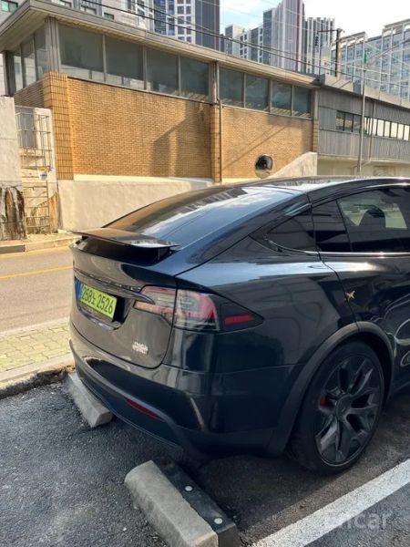 Tesla model-x
