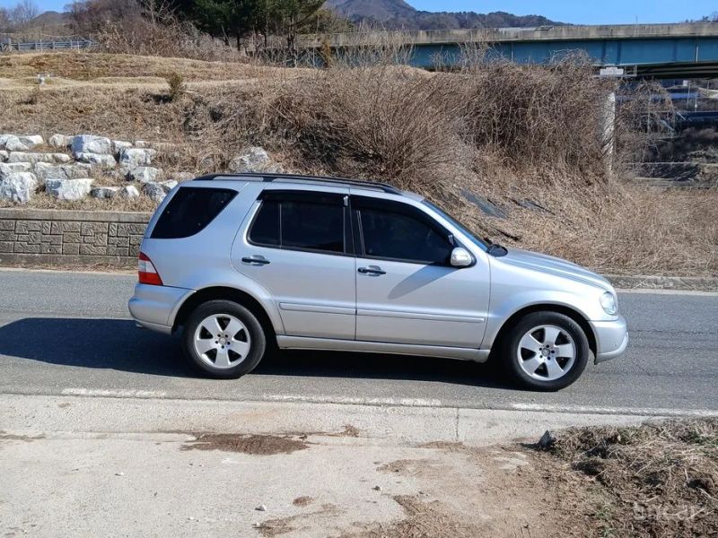 Mercedes-Benz M-class