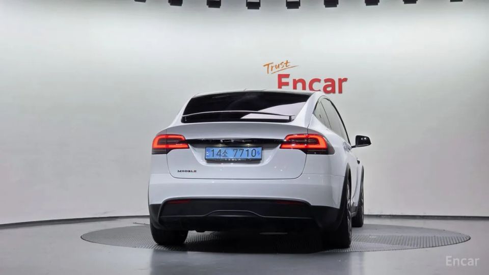 Tesla model-x