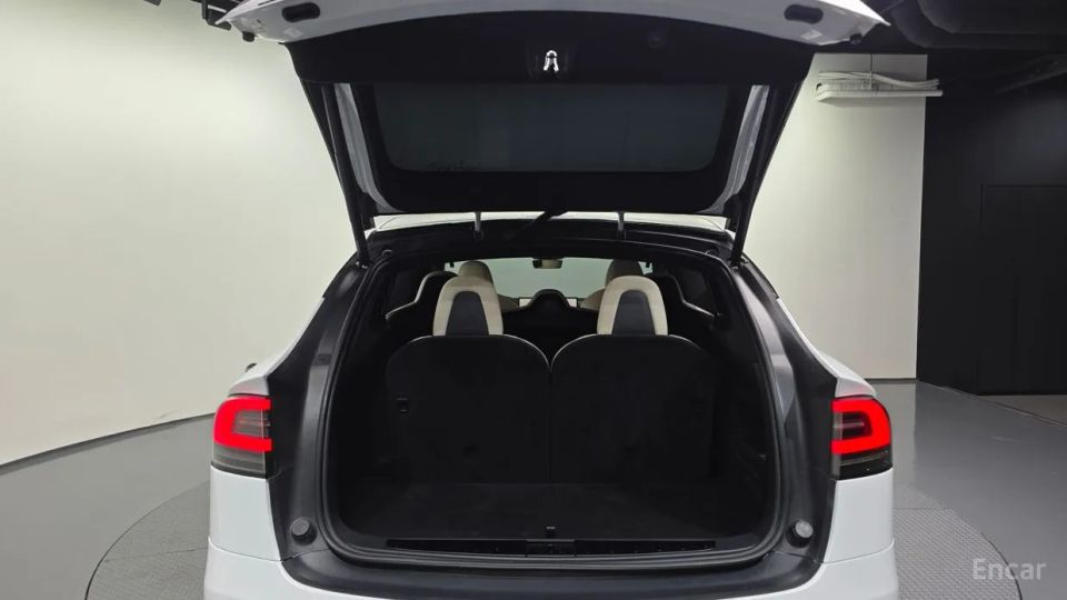 Tesla model-x