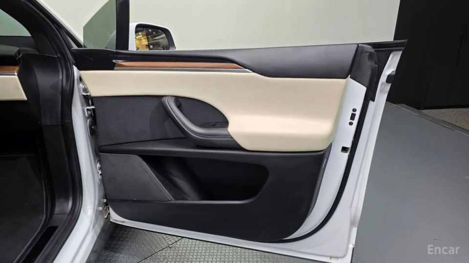 Tesla model-x