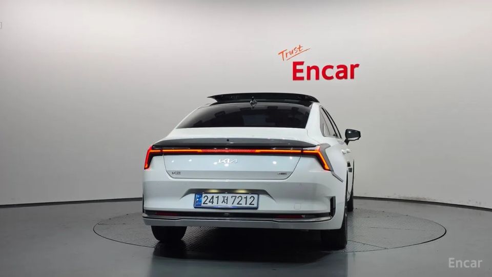 Kia K8