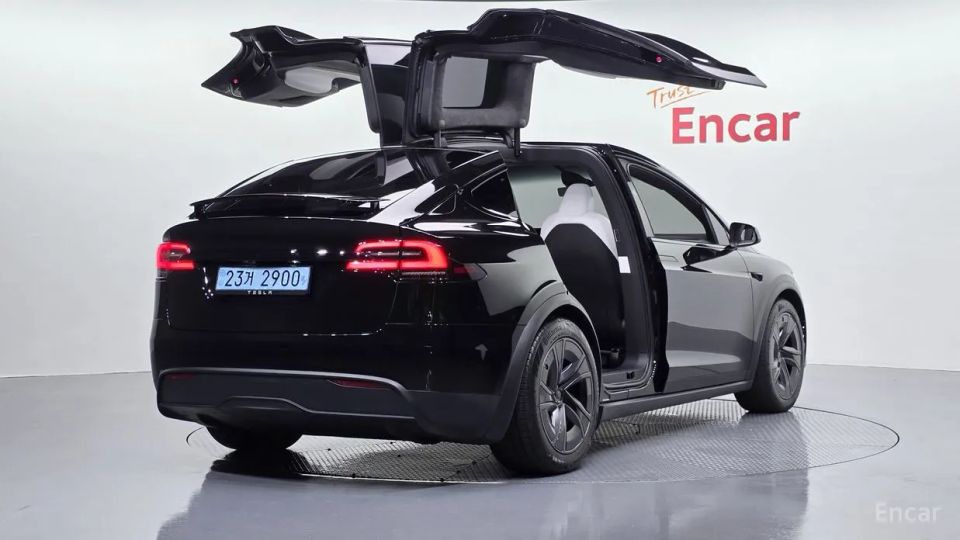 Tesla model-x