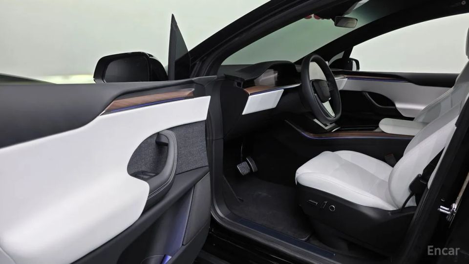 Tesla model-x