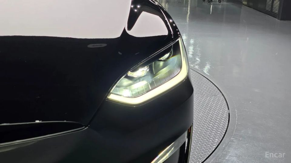 Tesla model-x