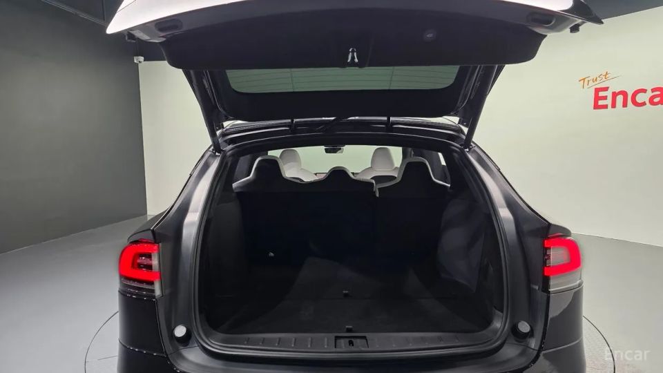 Tesla model-x
