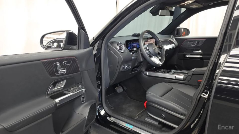 Mercedes-Benz EQB