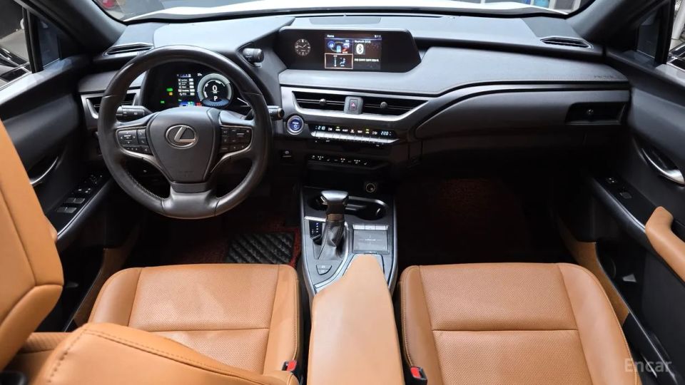 Lexus UX