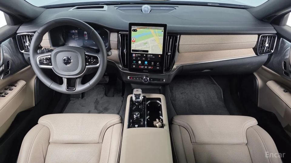 Volvo S90
