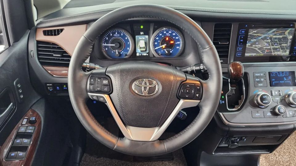 Toyota Sienna