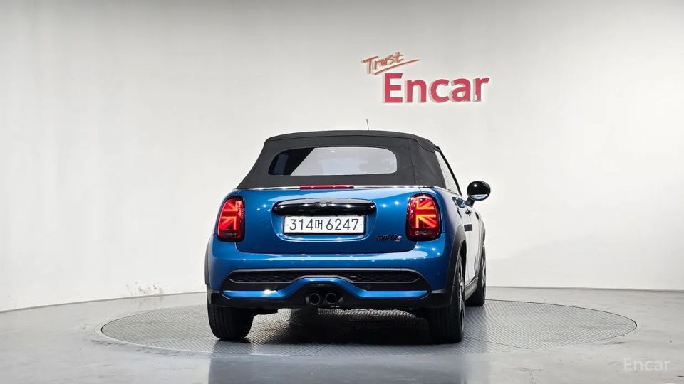 Mini Cooper Convertible
