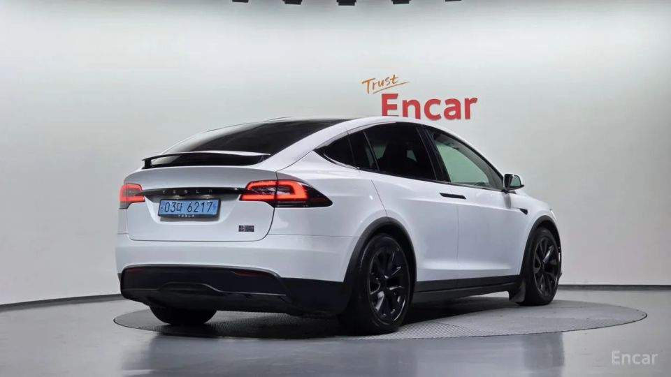 Tesla model-x