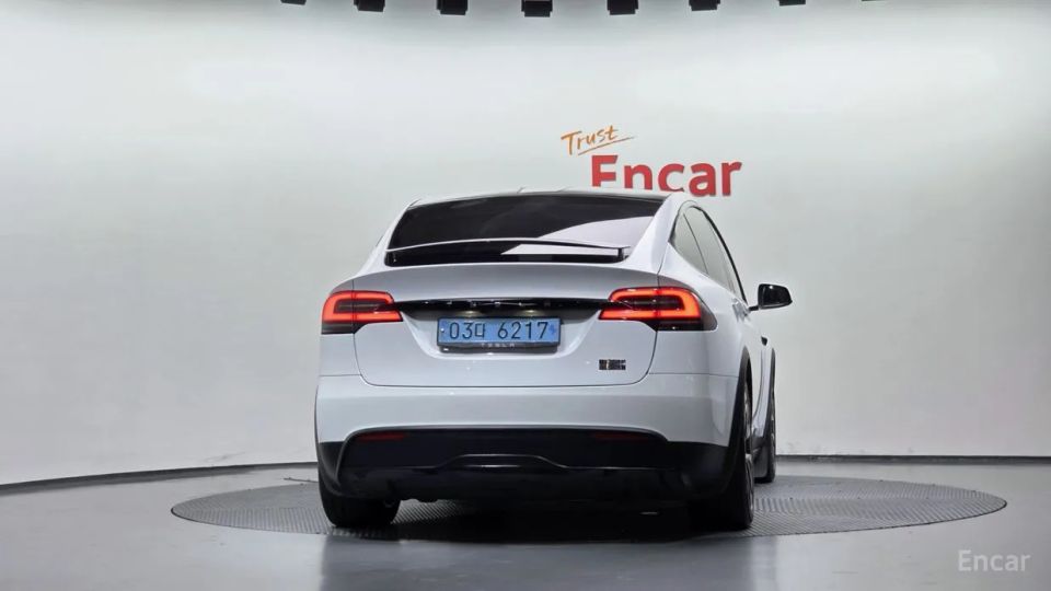 Tesla model-x