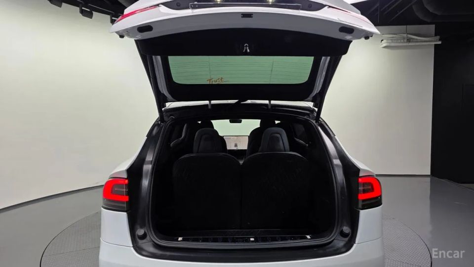 Tesla model-x