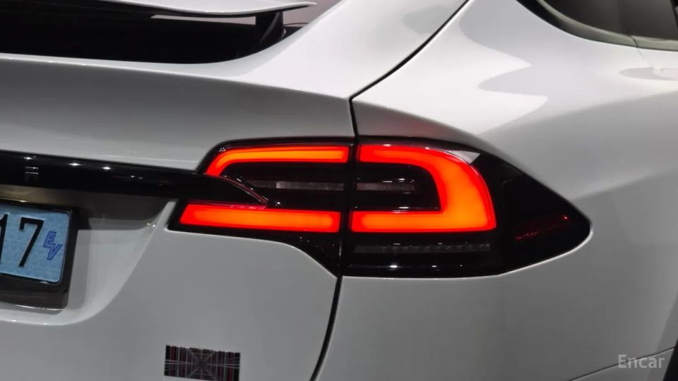 Tesla model-x