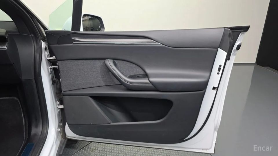 Tesla model-x
