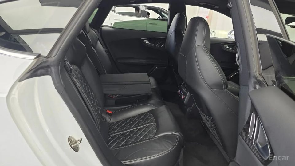 Audi S7