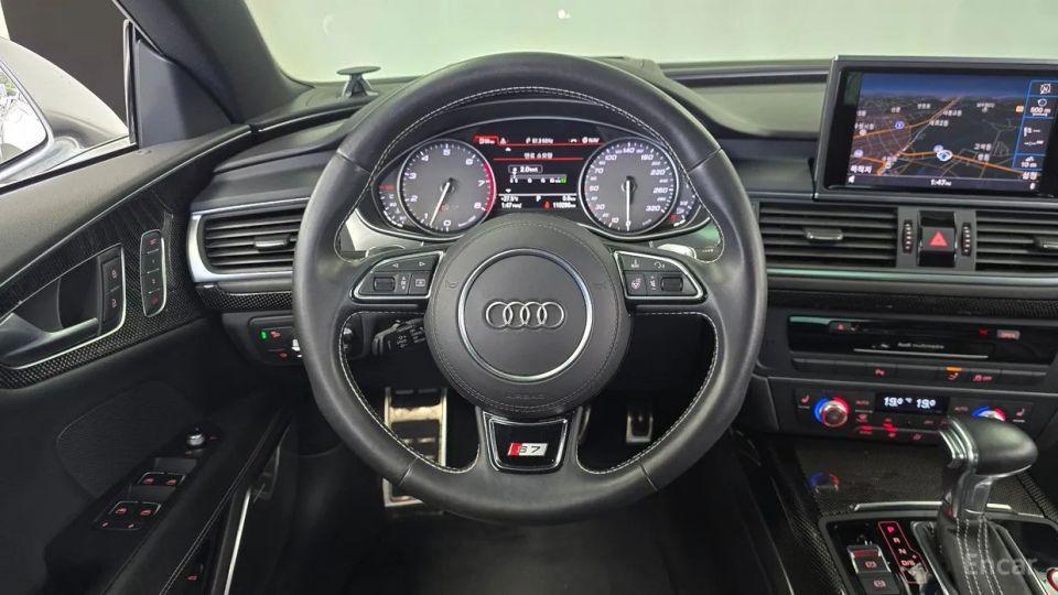Audi S7