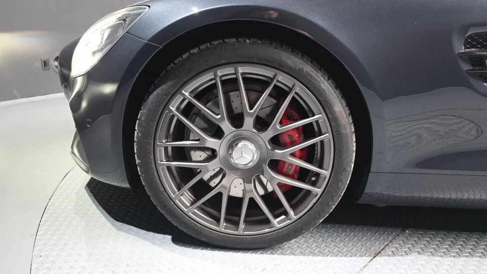 Mercedes-Benz AMG GT