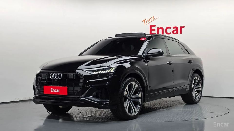 Audi Q8