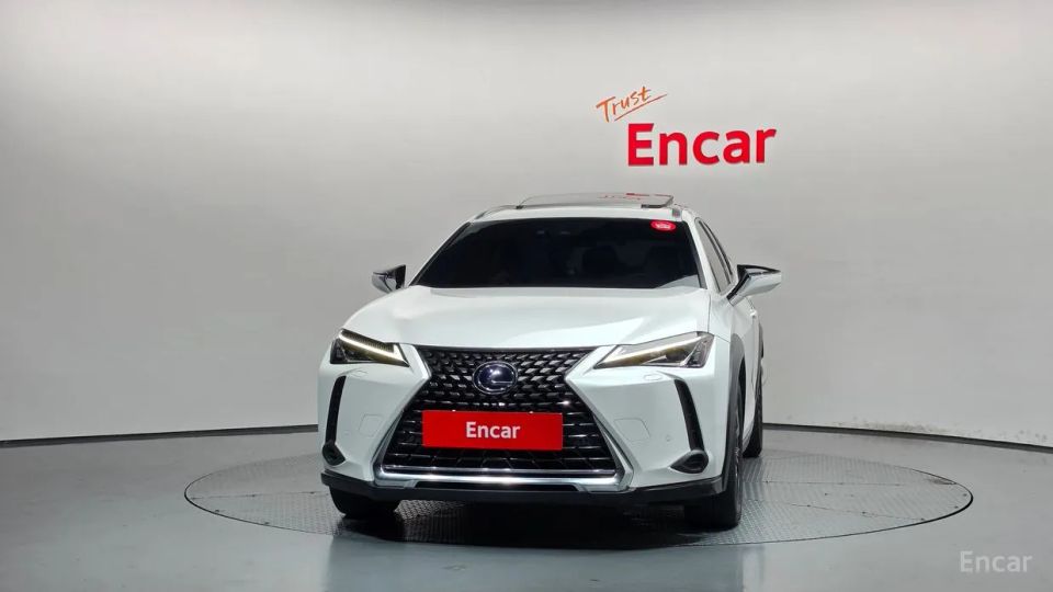 Lexus UX