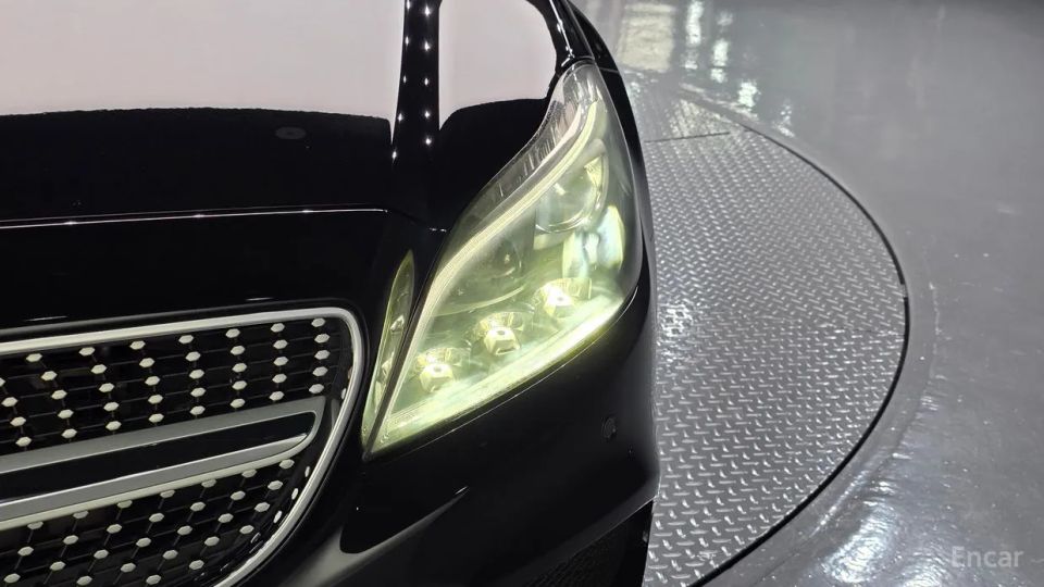 Mercedes-Benz CLS-Class