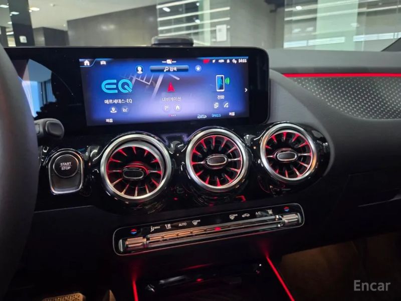 Mercedes-Benz EQA