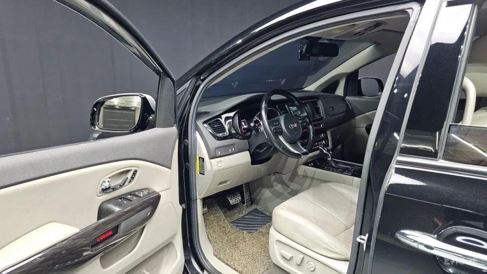 Kia Canival