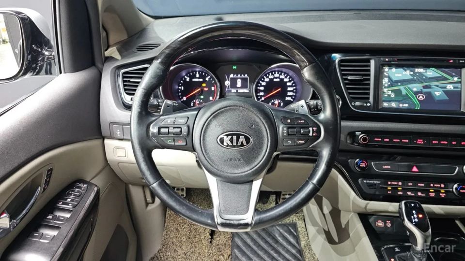 Kia Canival