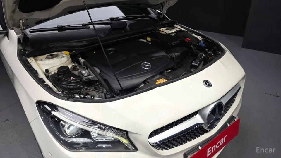 Mercedes-Benz CLA-Class