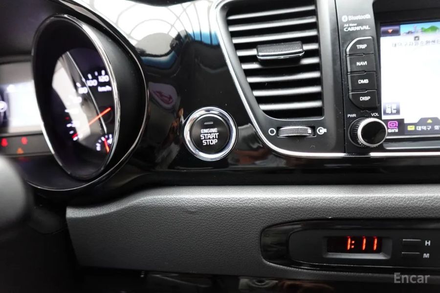 Kia Canival
