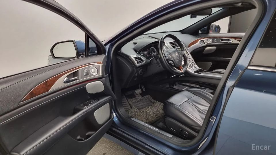 Lincoln MKZ