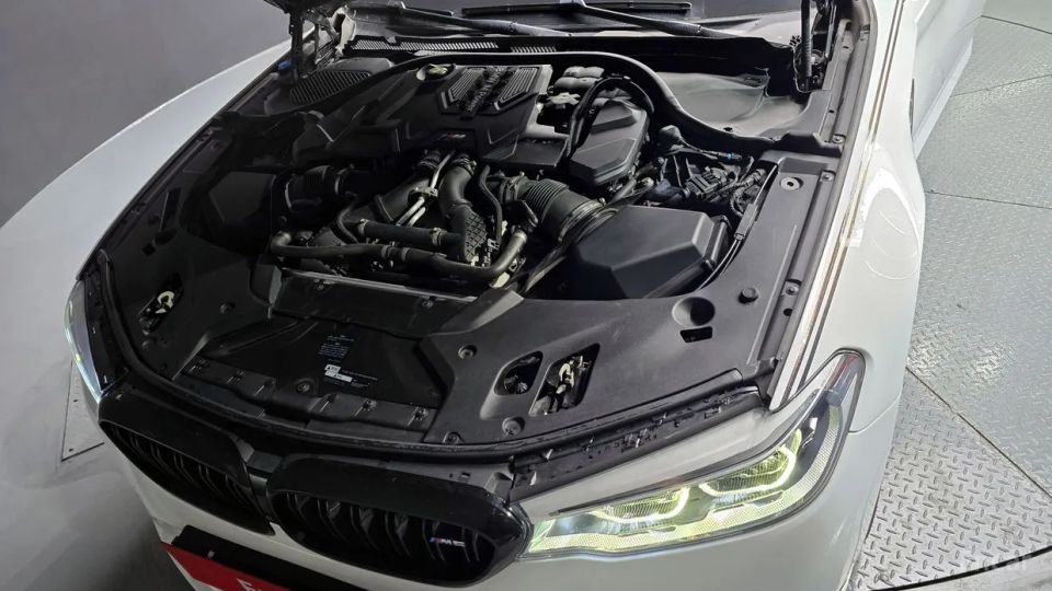 BMW M5