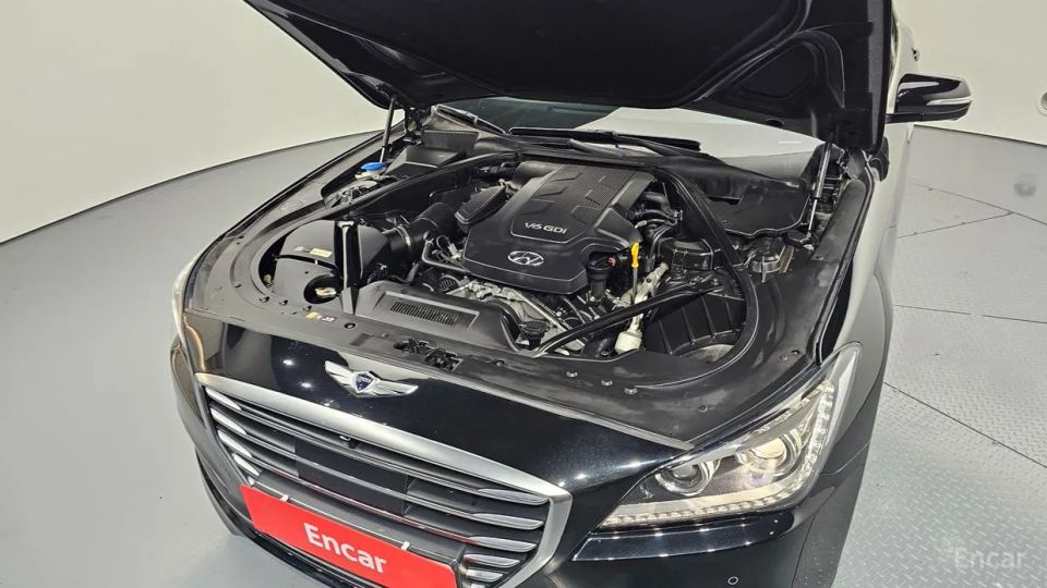 Hyundai Genesis