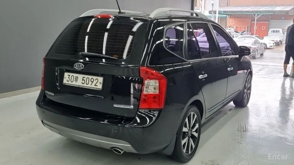 Kia Carens