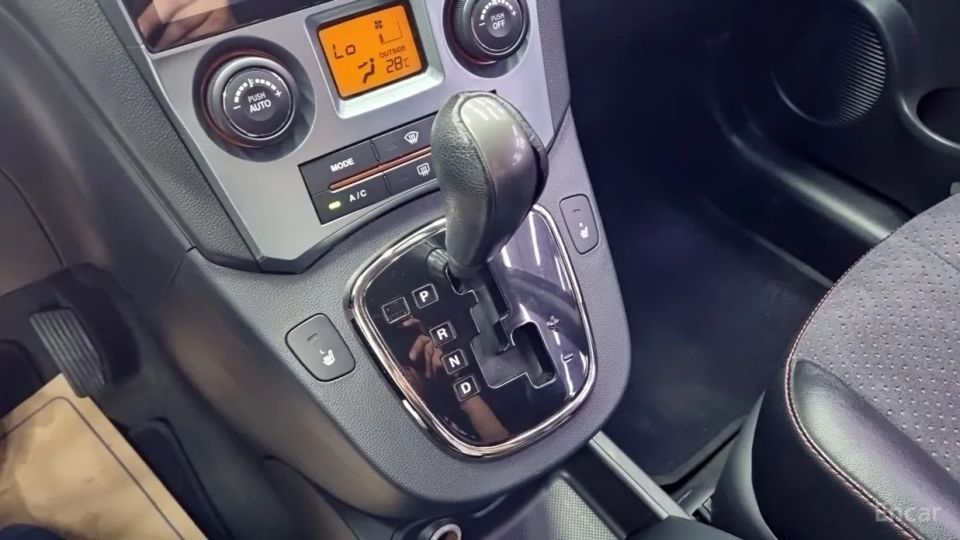 Kia Carens