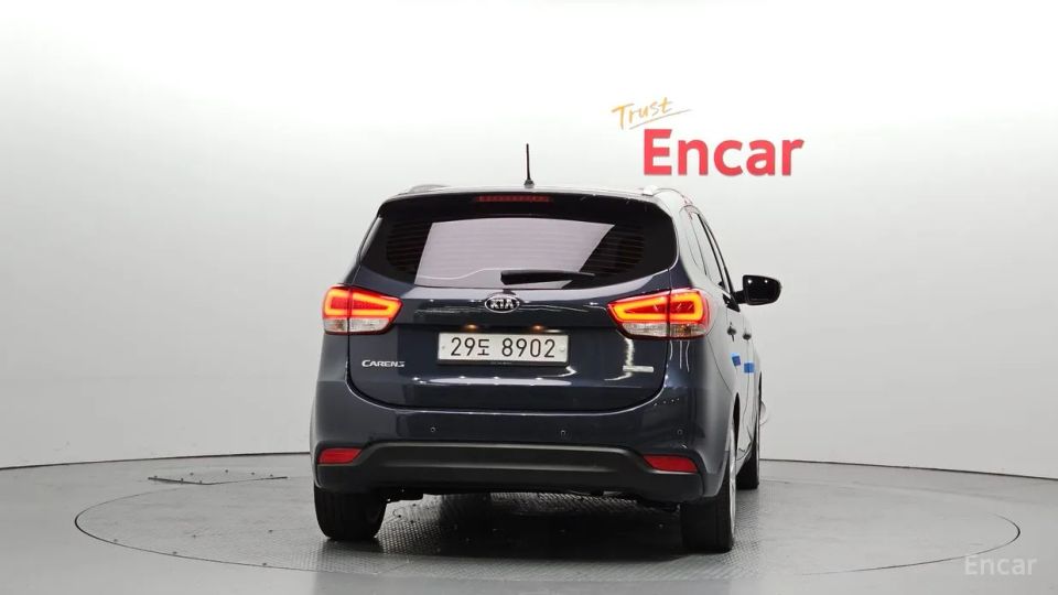 Kia Carens