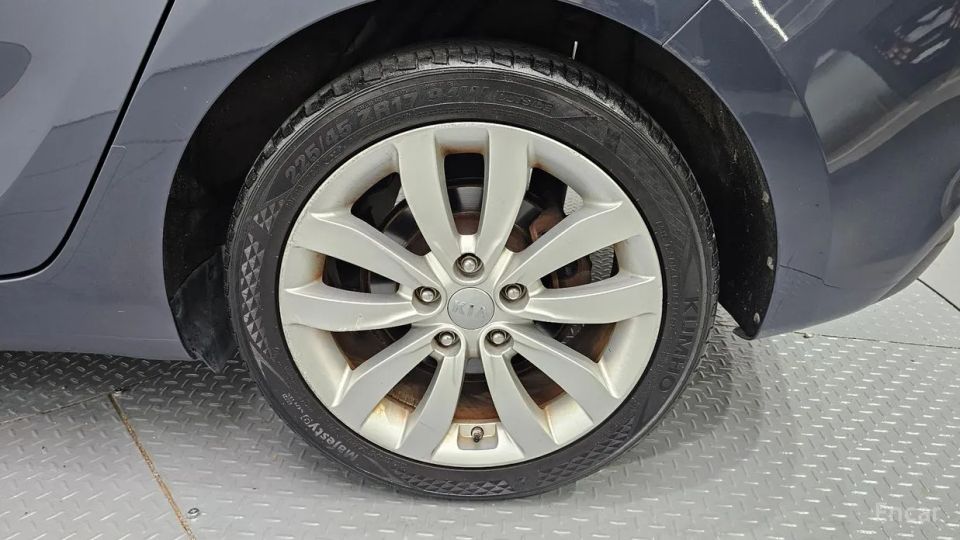 Kia Carens