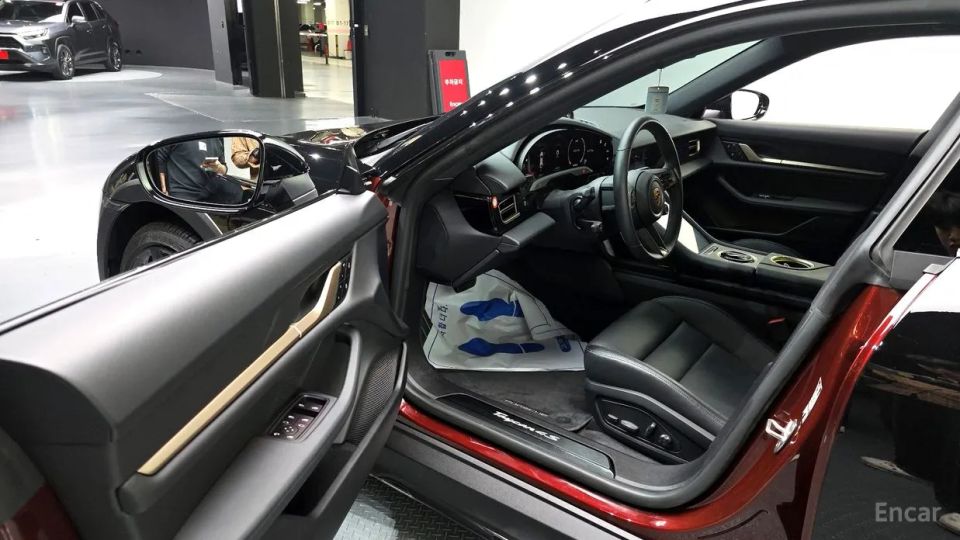 Porsche Taycan