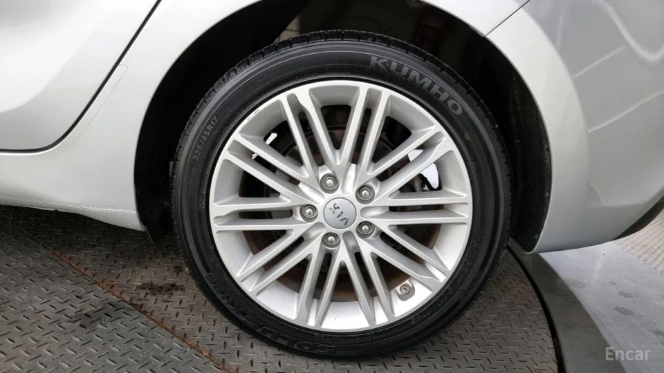 Kia Carens